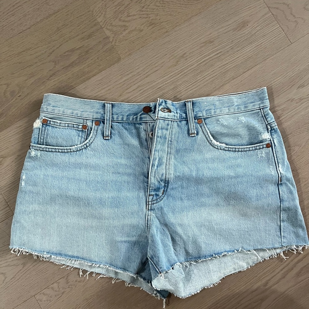 Madewell Relaxed Denim Shorts Size 31 NWT High Rise Light Blue Wash Casual Jean